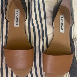 Brand new size 8.5 Steve Madden shoes. Black and brown